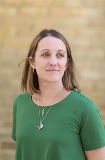 Profile picture of Amy Wilson, children's author.