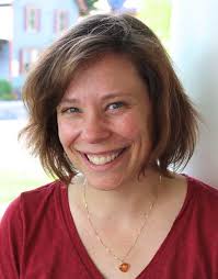 Profile picture of Dana Meachen Rau, children's author.