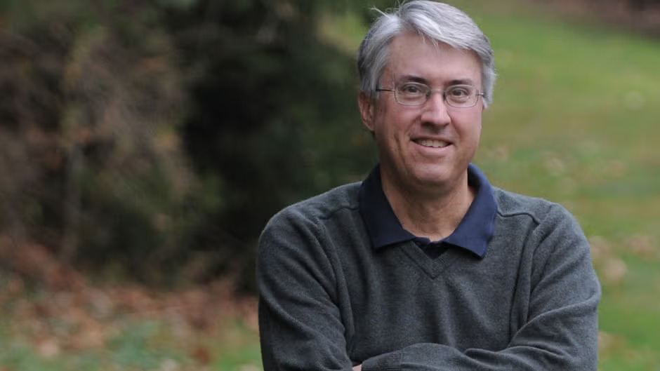 Profile picture of David Owen, children's author.