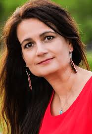 Profile picture of Dawn Quigley, children's author.