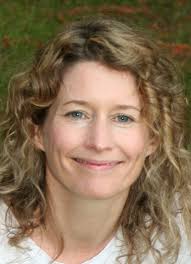 Profile picture of Ele Fountain, children's author.