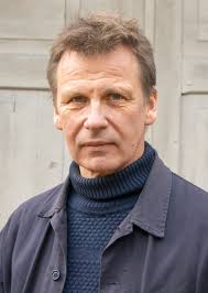 Profile picture of Jakob Wegelius, children's author.