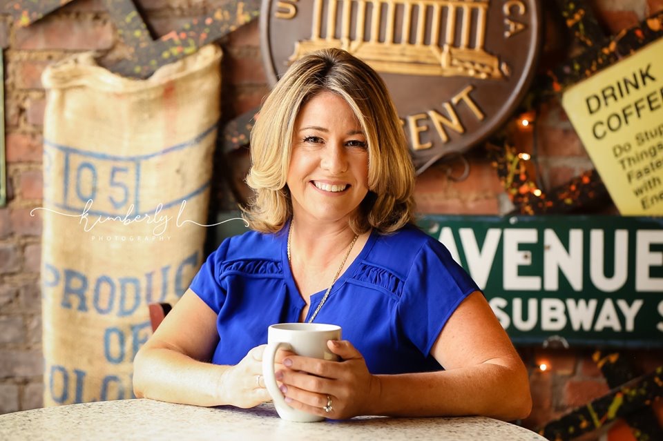 Profile picture of Jen Calonita, children's author.