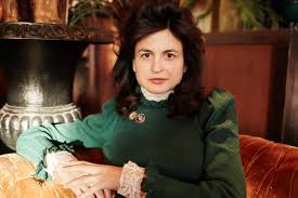 Profile picture of Juman Malouf, children's author.