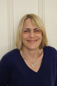 Profile picture of Kate Saunders, children's author.