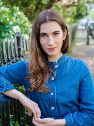 Profile picture of Katherine Rundell, children's author.