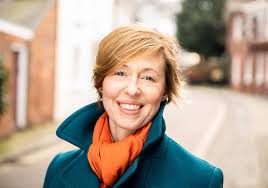 Profile picture of Kirsty Applebaum, children's author.