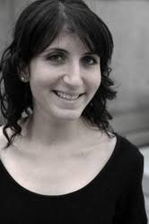 Profile picture of Leila Sales, children's author.