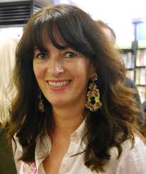 Profile picture of Liz Pichon, children's author.