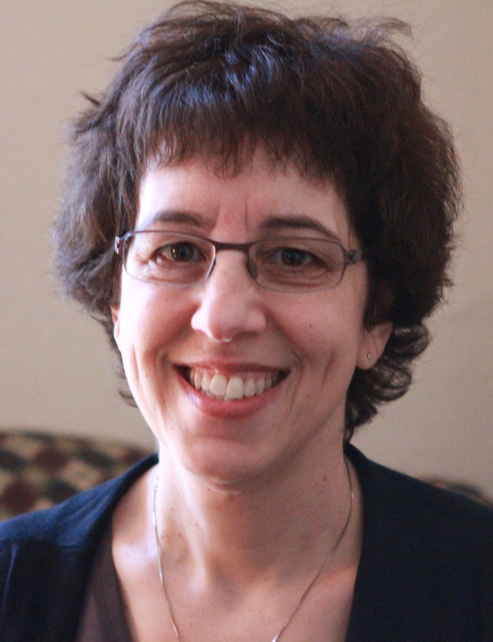 Profile picture of Lois Metzger, children's author.