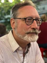 Profile picture of M T Anderson, children's author.