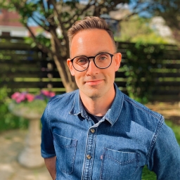 Profile picture of Martin Stewart, children's author.