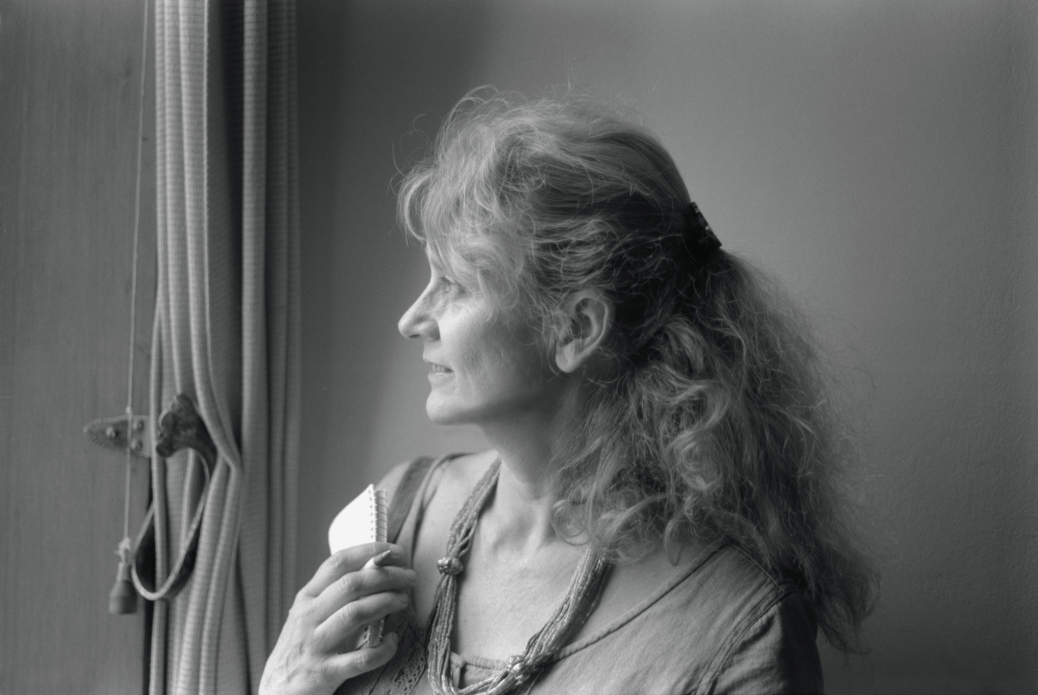 Profile picture of Nancy Willard, children's author.