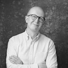 Profile picture of Piers Torday, children's author.