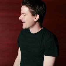 Profile picture of Tim De Roche, children's author.