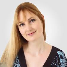 Profile picture of Victoria Williamson, children's author.
